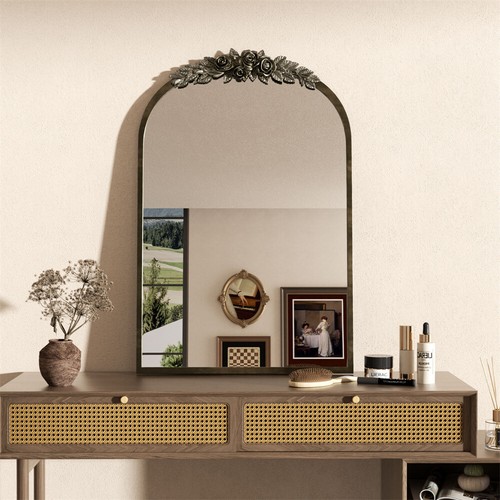 Traditional arched wall - traditional, mirror
