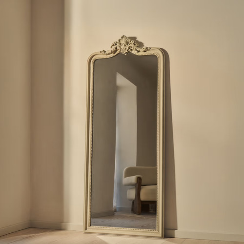 Concrete ornate arched leaner - arched,